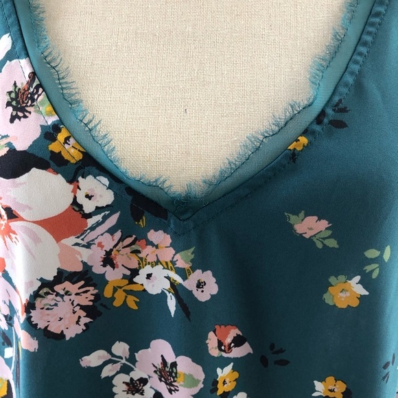 Torrid green camisole size 2 Floral  Teal Frayed - Picture 5 of 9